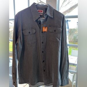Wrangler - Mens Flex Fit for Comfort long sleve chambray button up shirt